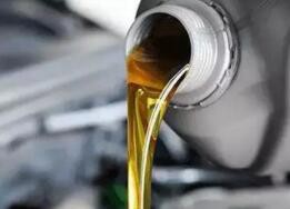 为什么车停在车位上还被贴罚单